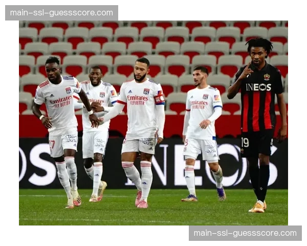 法甲发布数据分析报告:联赛平均控球率与防线高度呈逐年上升趋势 法甲发布数据分析报告:联赛平均控球率与防线高度呈逐年上升趋势