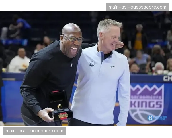 “环弗兰德斯的决定性时刻：老夸雷姆山上范德普尔的进攻与回应”